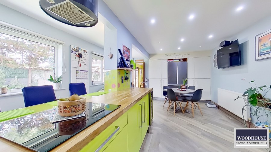 Images for Sandon Road, Cheshunt, Hertfordshire EAID:3131305421 BID:11055924