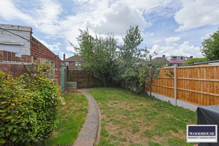 Images for Winton Drive, Cheshunt, Hertfordshire EAID:3131305421 BID:11055924