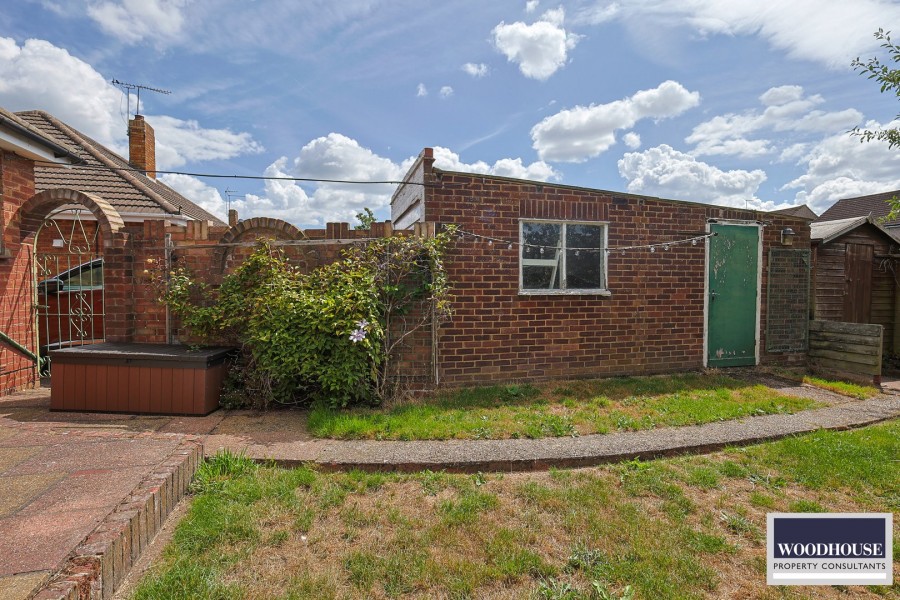 Images for Winton Drive, Cheshunt, Hertfordshire EAID:3131305421 BID:11055924