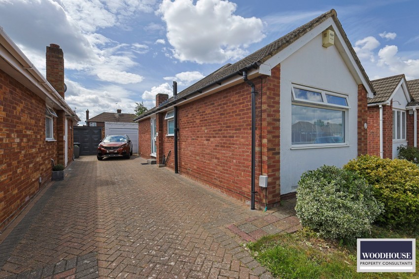 Images for Winton Drive, Cheshunt, Hertfordshire EAID:3131305421 BID:11055924