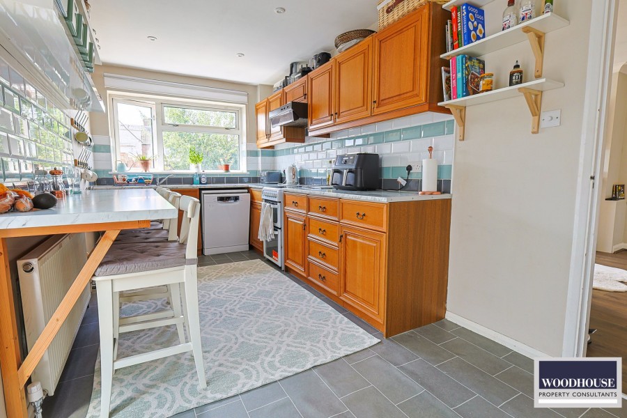 Images for Winton Drive, Cheshunt, Hertfordshire EAID:3131305421 BID:11055924