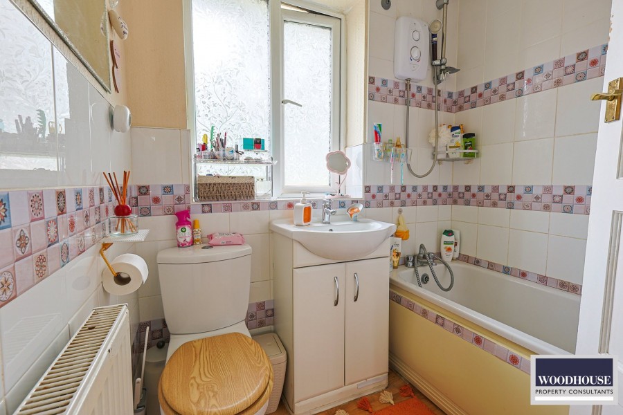 Images for West Cheshunt, Hertfordshire, Cheshunt EAID:3131305421 BID:11055924
