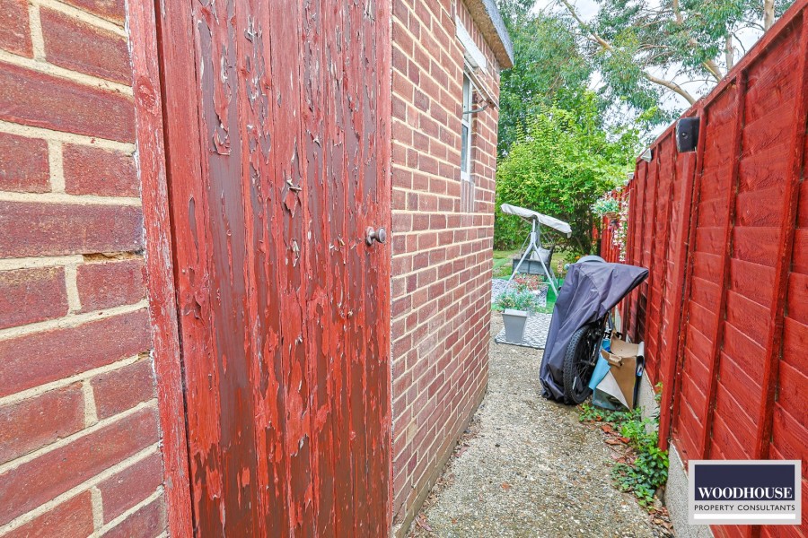 Images for West Cheshunt, Hertfordshire, Cheshunt EAID:3131305421 BID:11055924