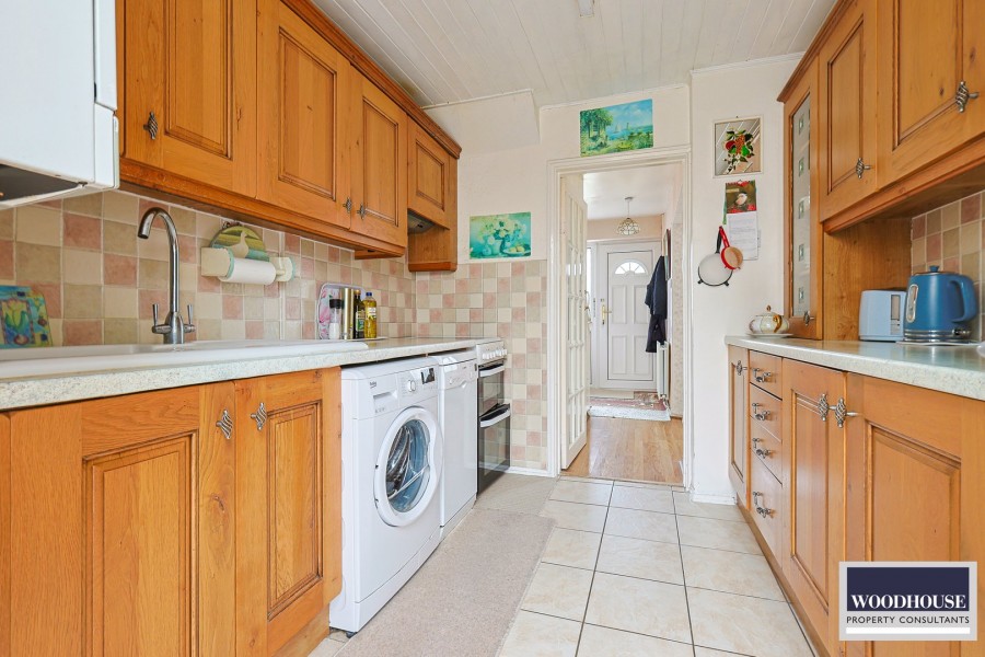 Images for Cheshunt, Waltham Cross, Hertfordshire EAID:3131305421 BID:11055924