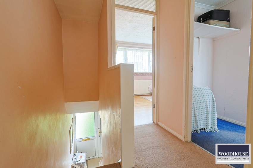Images for Cheshunt, Waltham Cross, Hertfordshire EAID:3131305421 BID:11055924