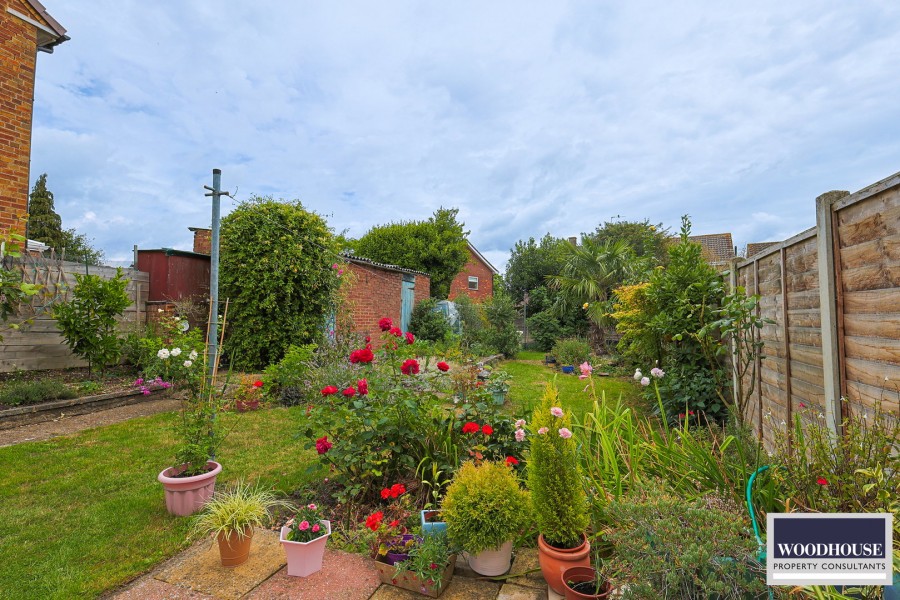 Images for Cheshunt, Waltham Cross, Hertfordshire EAID:3131305421 BID:11055924