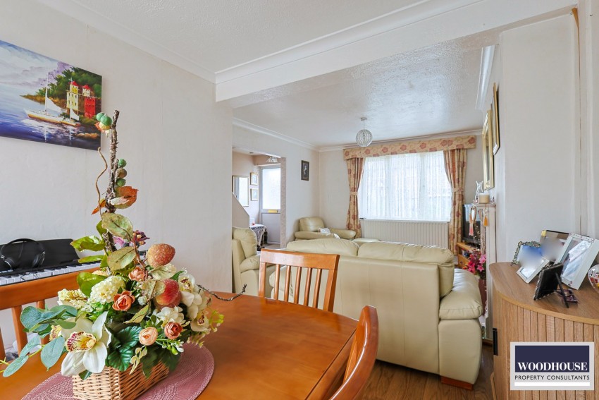 Images for Cheshunt, Waltham Cross, Hertfordshire EAID:3131305421 BID:11055924