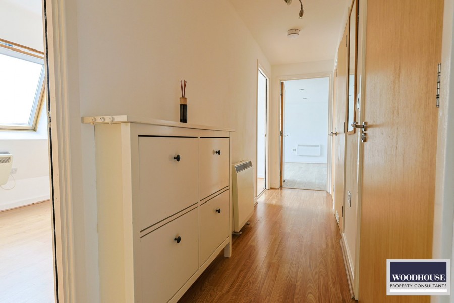 Images for Turners Hill, Cheshunt, Hertfordshire EAID:3131305421 BID:11055924