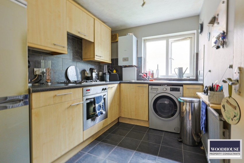 Images for Parkside, Waltham Cross, Hertfordshire EAID:3131305421 BID:11055924