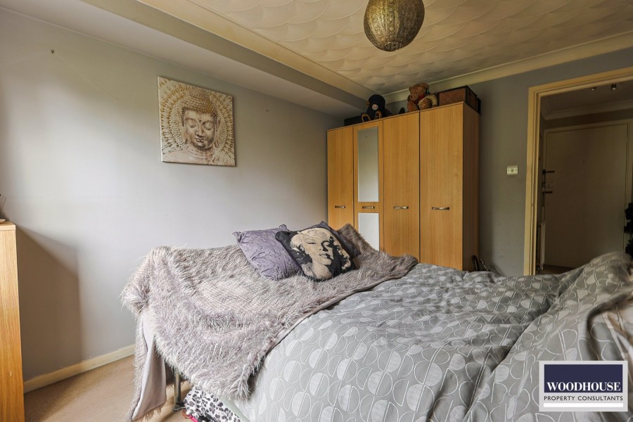 Images for Parkside, Waltham Cross, Hertfordshire EAID:3131305421 BID:11055924