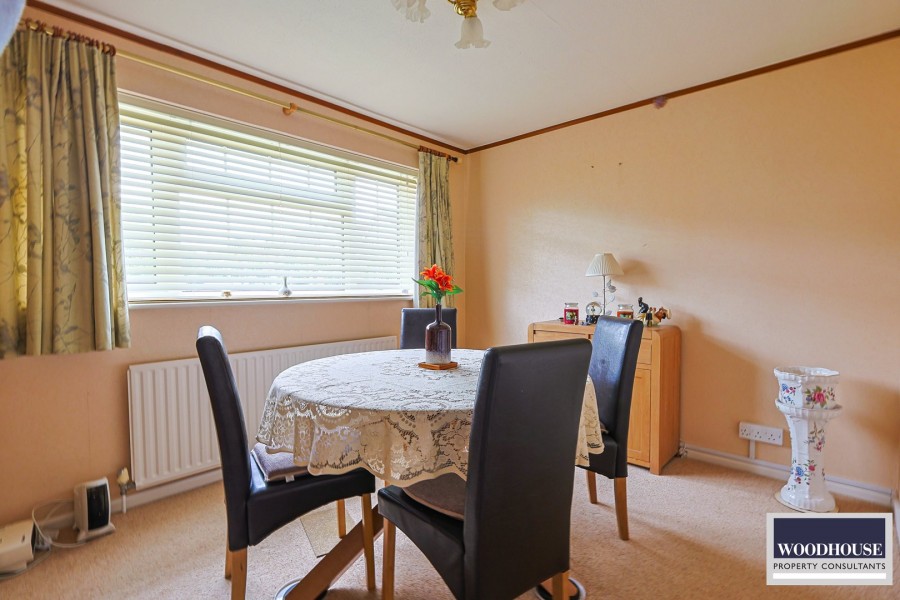 Images for Rushleigh Avenue, Cheshunt, Hertfordshire EAID:3131305421 BID:11055924