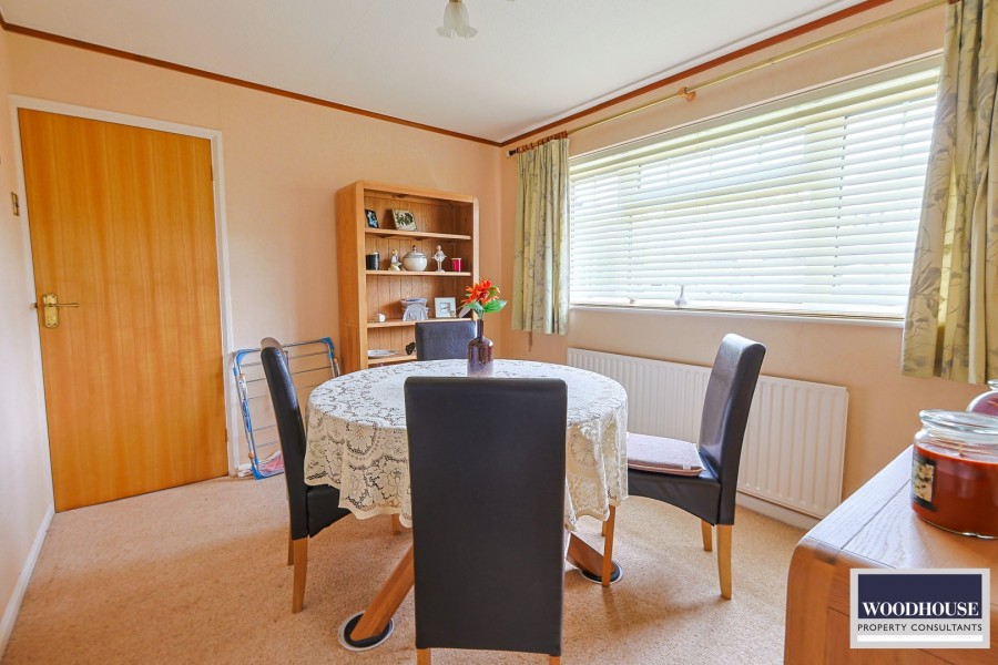 Images for Rushleigh Avenue, Cheshunt, Hertfordshire EAID:3131305421 BID:11055924
