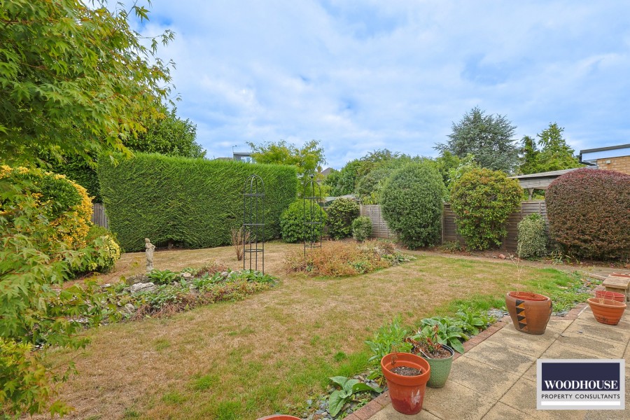 Images for Rushleigh Avenue, Cheshunt, Hertfordshire EAID:3131305421 BID:11055924