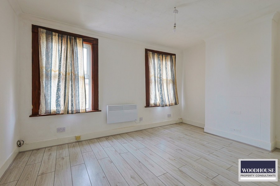Images for King Edward Road, Waltham Cross, Hertfordshire EAID:3131305421 BID:11055924