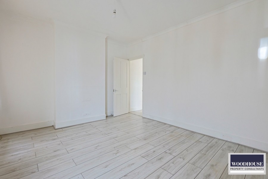 Images for King Edward Road, Waltham Cross, Hertfordshire EAID:3131305421 BID:11055924