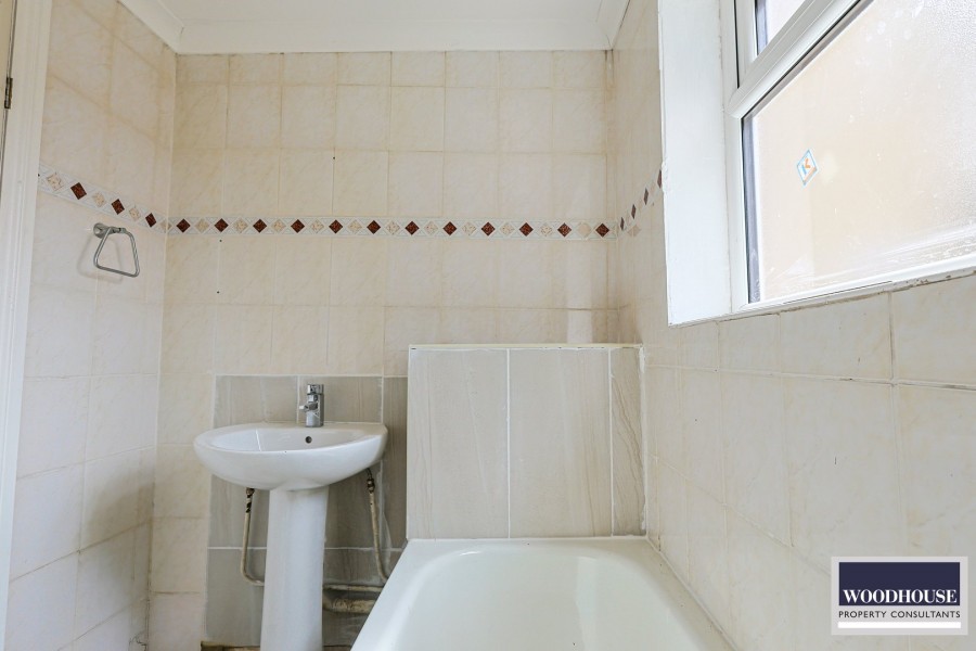 Images for King Edward Road, Waltham Cross, Hertfordshire EAID:3131305421 BID:11055924