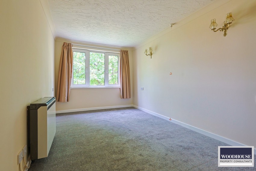 Images for Turners Hill, Cheshunt, Hertfordshire EAID:3131305421 BID:11055924