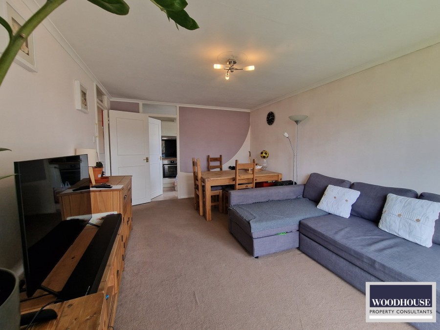 Images for Cheshunt, Waltham Cross, Hertfordshire EAID:3131305421 BID:11055924