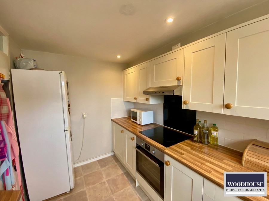 Images for Cheshunt, Waltham Cross, Hertfordshire EAID:3131305421 BID:11055924