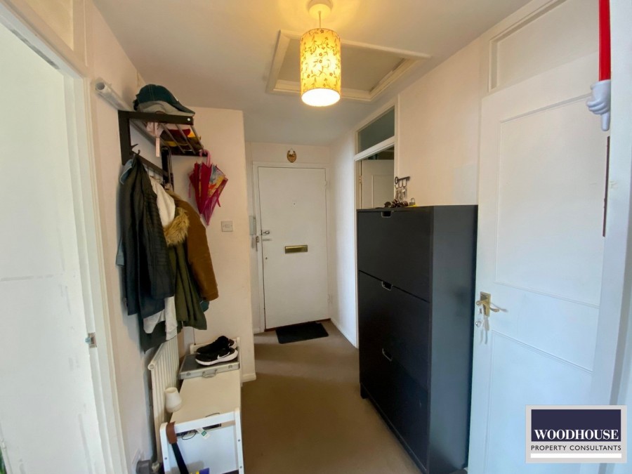 Images for Cheshunt, Waltham Cross, Hertfordshire EAID:3131305421 BID:11055924