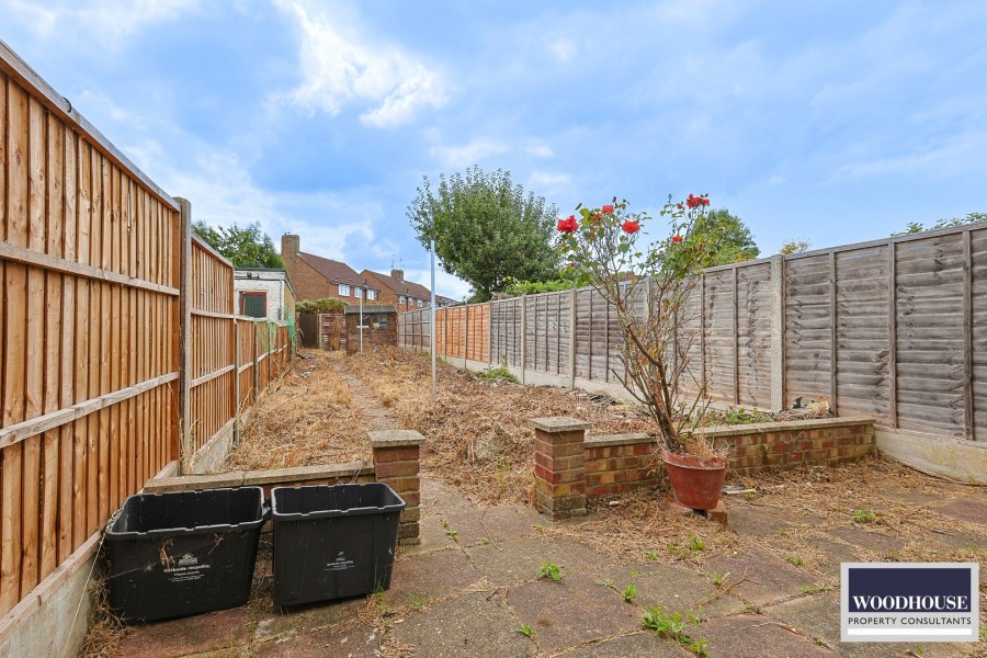 Images for Endeavour Road, Cheshunt, Hertfordshire EAID:3131305421 BID:11055924