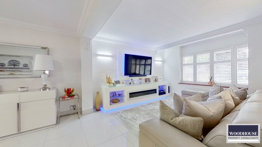 Images for Central Avenue, Waltham Cross, Hertfordshire EAID:3131305421 BID:11055924