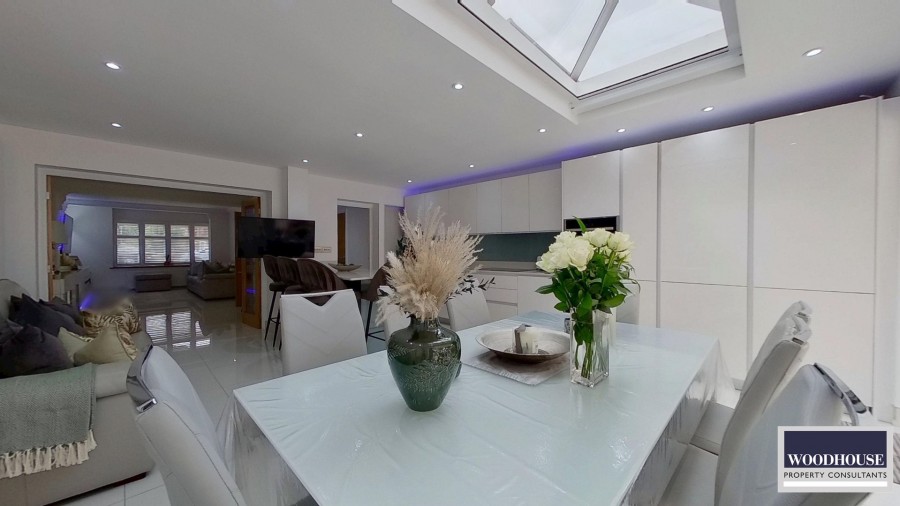 Images for Central Avenue, Waltham Cross, Hertfordshire EAID:3131305421 BID:11055924