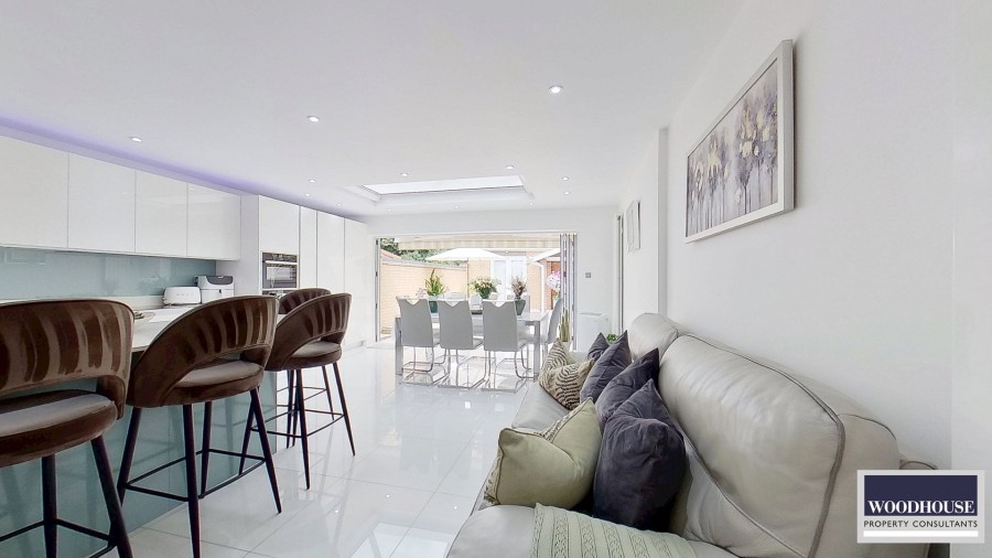Images for Central Avenue, Waltham Cross, Hertfordshire EAID:3131305421 BID:11055924