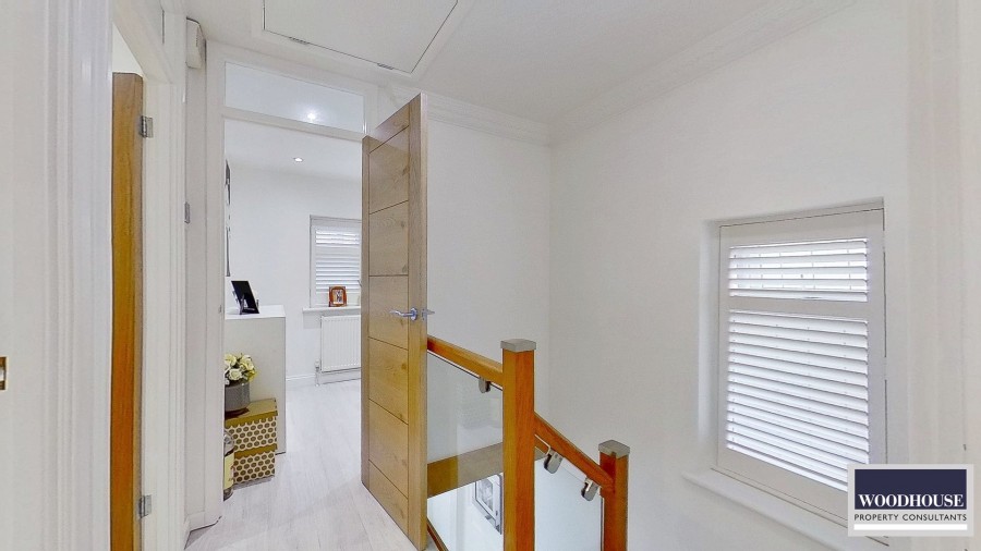 Images for Central Avenue, Waltham Cross, Hertfordshire EAID:3131305421 BID:11055924