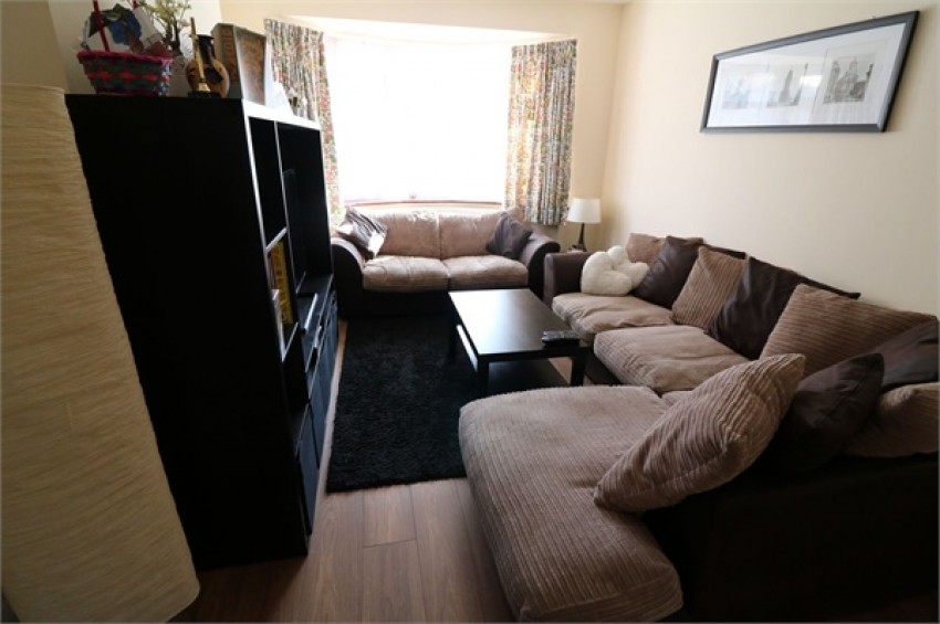 Images for Broadoak Avenue, Enfield, Greater London EAID:3131305421 BID:11055924