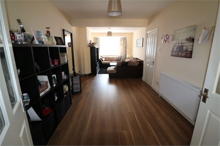 Images for Broadoak Avenue, Enfield, Greater London EAID:3131305421 BID:11055924