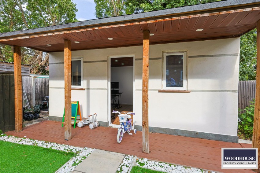 Images for Whitefields Road, Cheshunt, Hertfordshire EAID:3131305421 BID:11055924