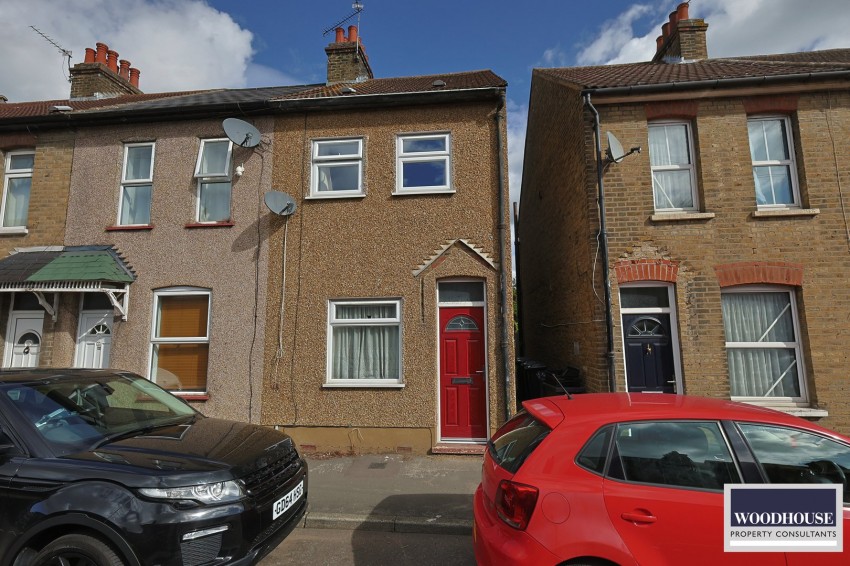 Images for Cadmore Lane, Cheshunt, Hertfordshire EAID:3131305421 BID:11055924