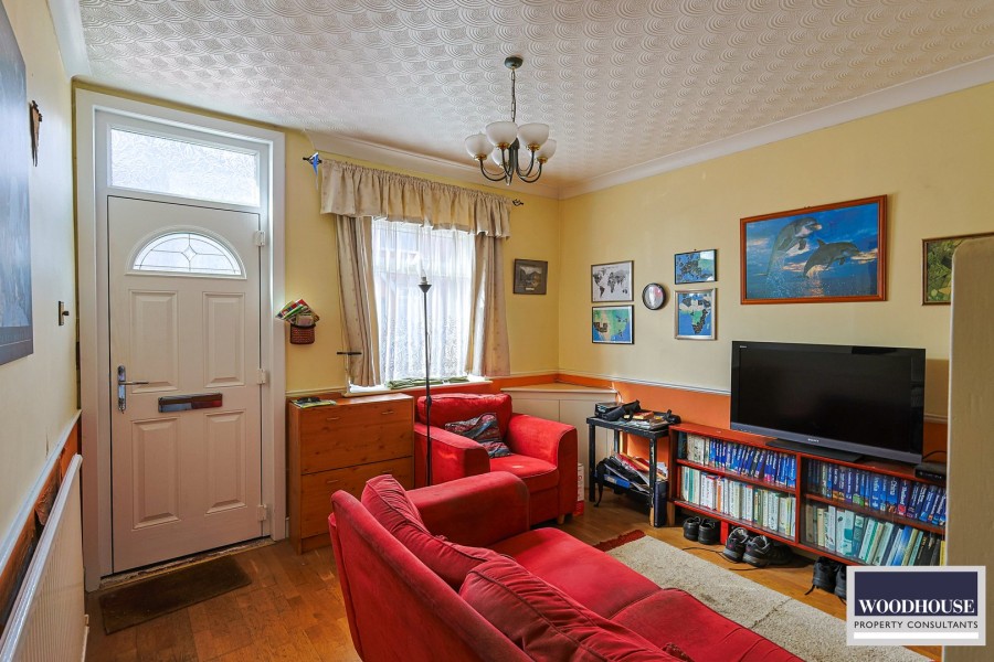 Images for Cadmore Lane, Cheshunt, Hertfordshire EAID:3131305421 BID:11055924