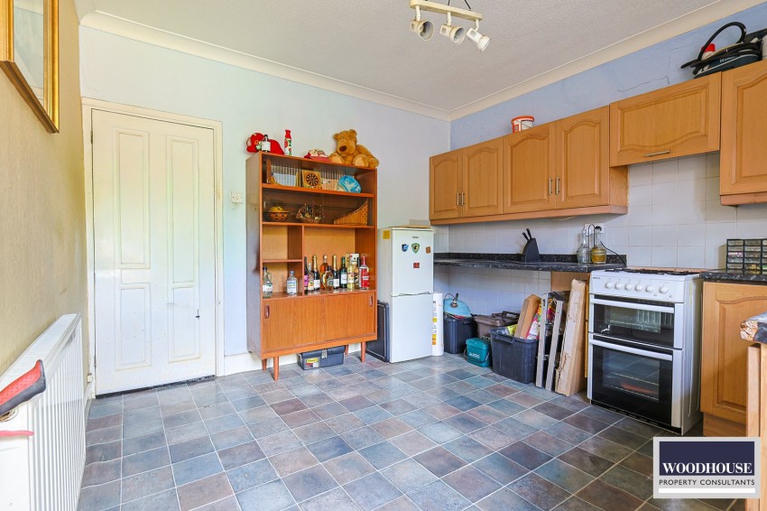 Images for Cadmore Lane, Cheshunt, Hertfordshire EAID:3131305421 BID:11055924