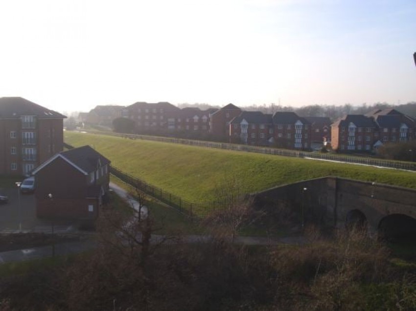 Images for Yukon Road, Broxbourne, Hertfordshire EAID:3131305421 BID:11055924