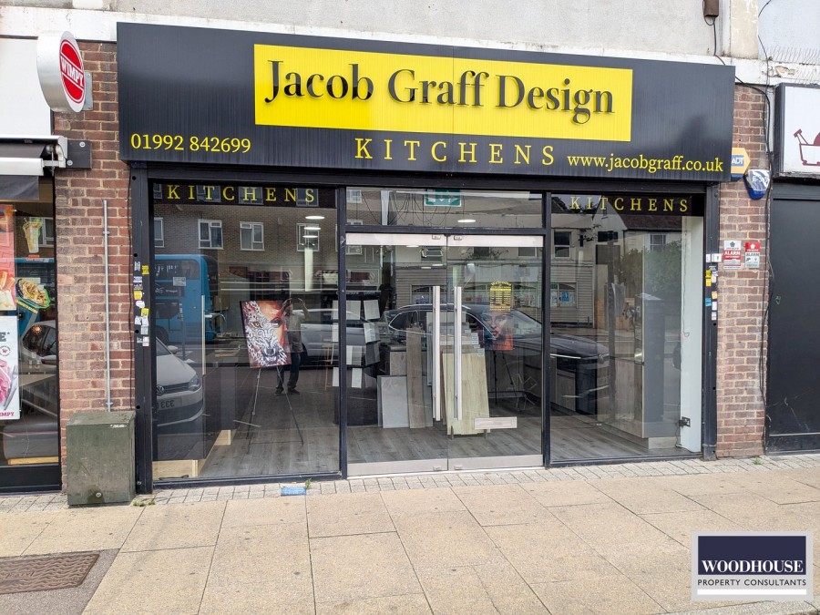 Images for Turners Hill, Cheshunt, Hertfordshire EAID:3131305421 BID:11055924