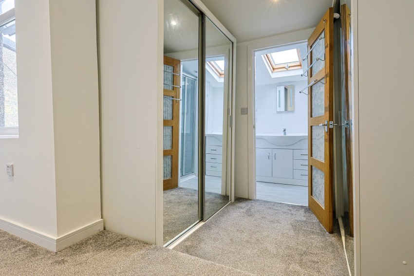 Images for Queens Road, Waltham Cross, Hertfordshire EAID:3131305421 BID:11055924