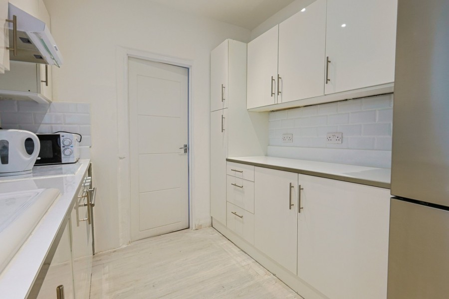 Images for Queens Road, Waltham Cross, Hertfordshire EAID:3131305421 BID:11055924
