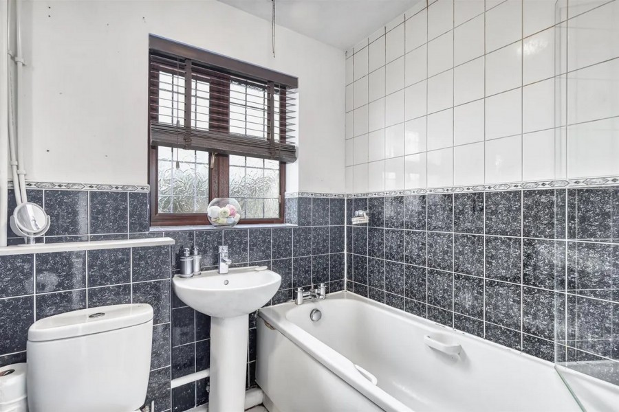 Images for Willowdene, Cheshunt, Hertfordshire EAID:3131305421 BID:11055924