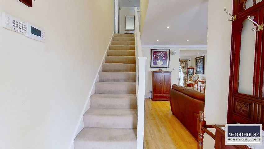 Images for Caldecot Avenue, Cheshunt, Hertfordshire EAID:3131305421 BID:11055924