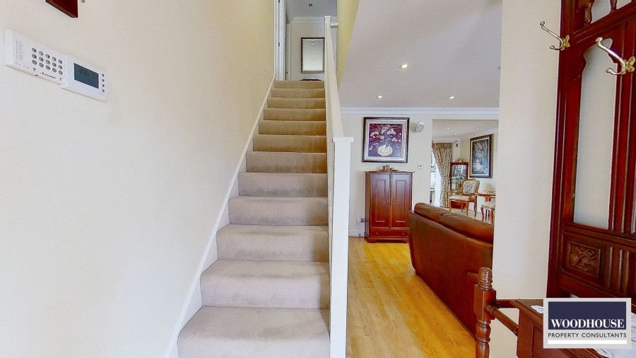 Images for Caldecot Avenue, Cheshunt, Hertfordshire EAID:3131305421 BID:11055924