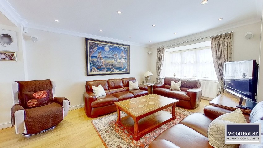 Images for Caldecot Avenue, Cheshunt, Hertfordshire EAID:3131305421 BID:11055924