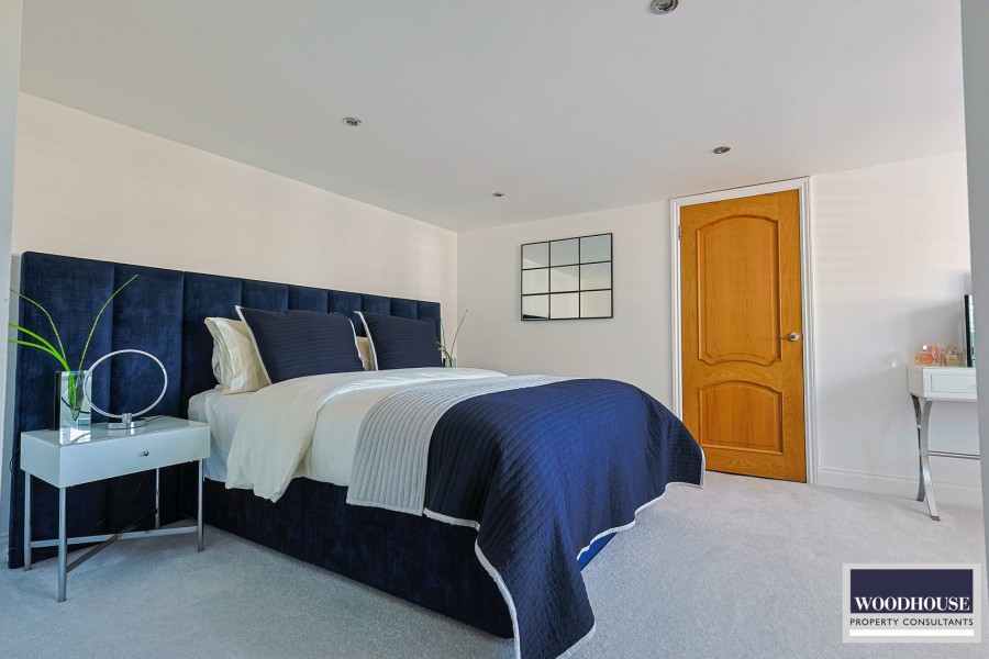 Images for Jones Road, Goffs Oak, Hertfordshire EAID:3131305421 BID:11055924