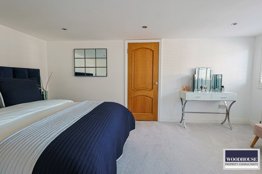 Images for Jones Road, Goffs Oak, Hertfordshire EAID:3131305421 BID:11055924