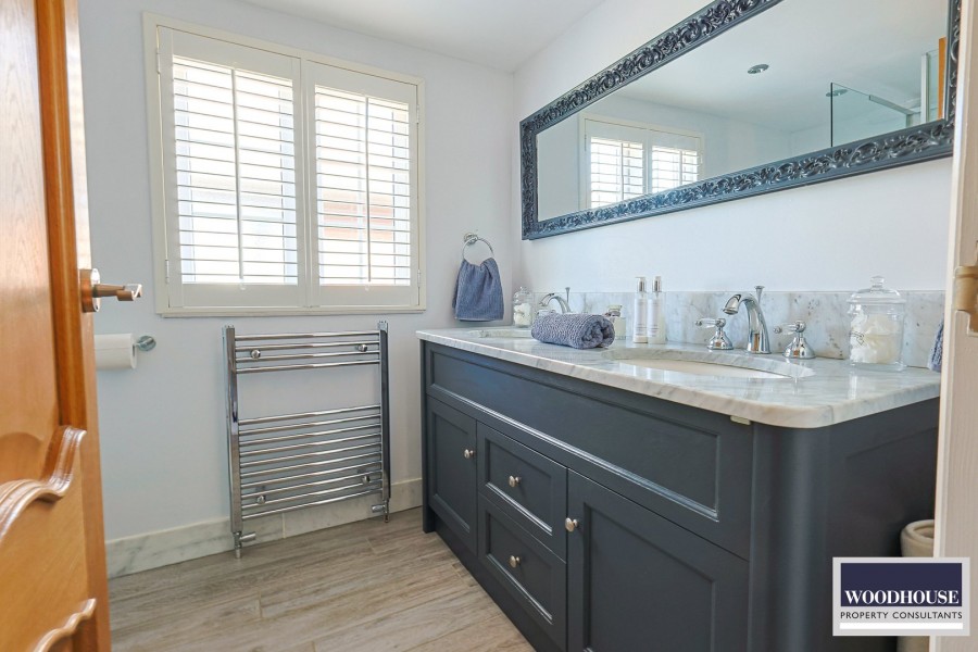 Images for Jones Road, Goffs Oak, Hertfordshire EAID:3131305421 BID:11055924