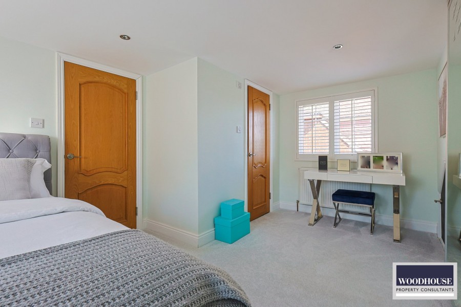 Images for Jones Road, Goffs Oak, Hertfordshire EAID:3131305421 BID:11055924