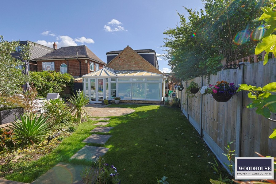 Images for Jones Road, Goffs Oak, Hertfordshire EAID:3131305421 BID:11055924