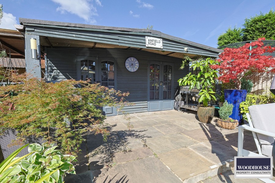 Images for Jones Road, Goffs Oak, Hertfordshire EAID:3131305421 BID:11055924
