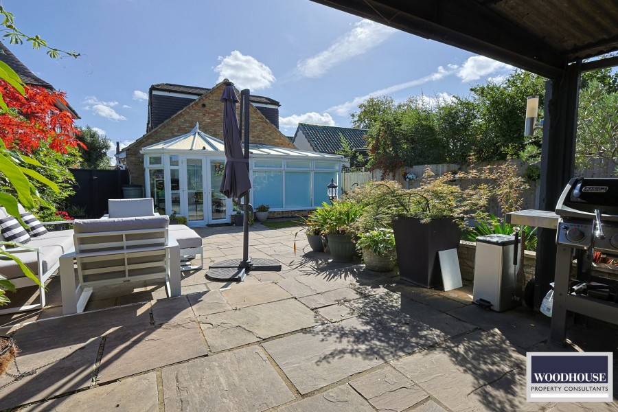Images for Jones Road, Goffs Oak, Hertfordshire EAID:3131305421 BID:11055924